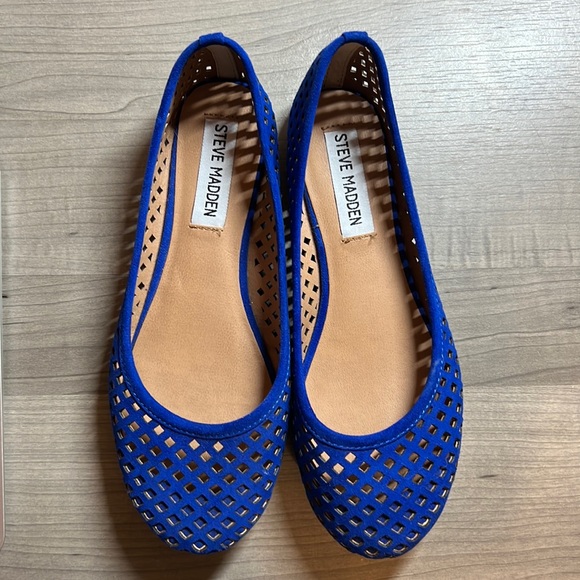 Steve Madden Flats - Picture 1 of 2